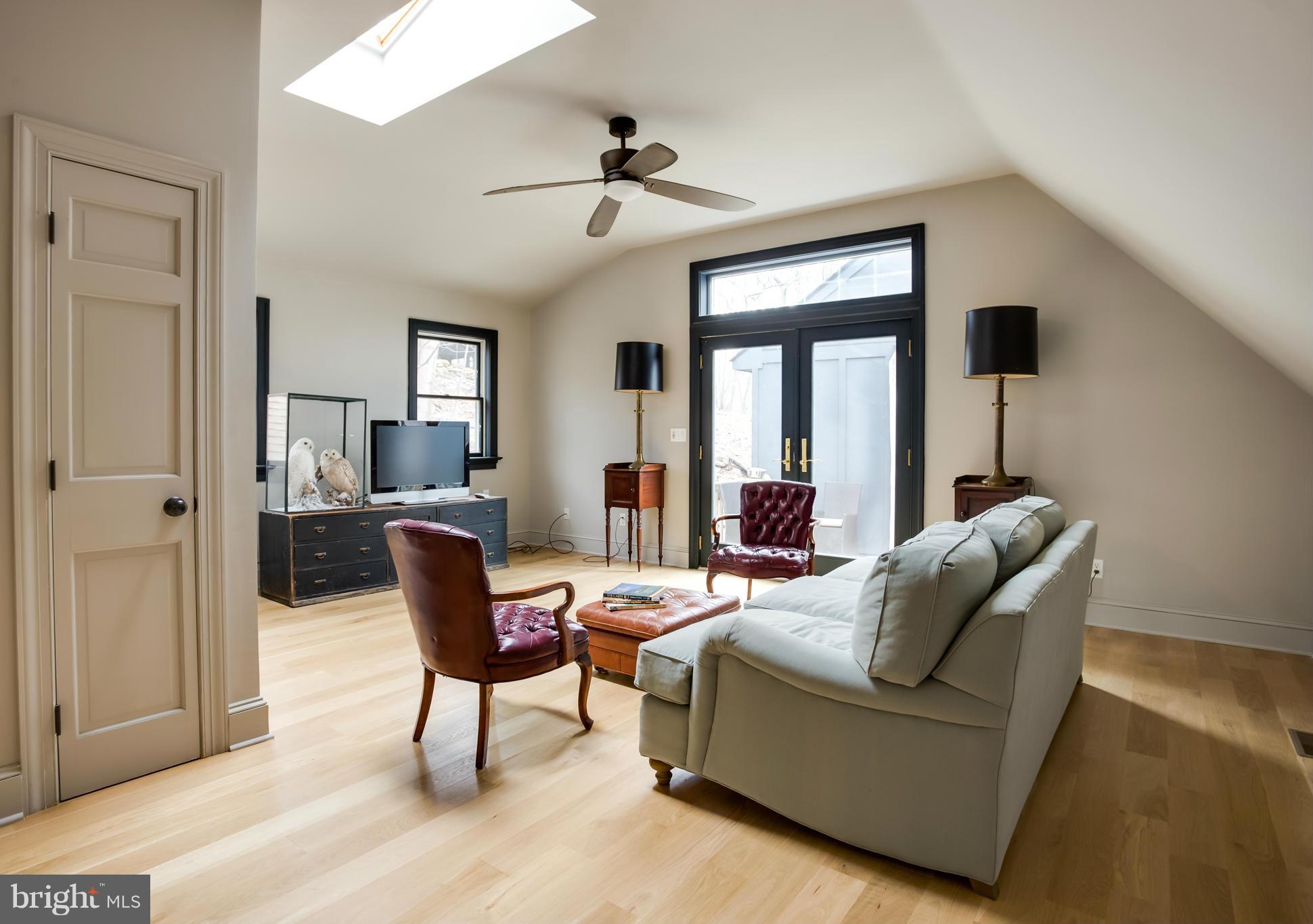 THE PLAINS - Residential