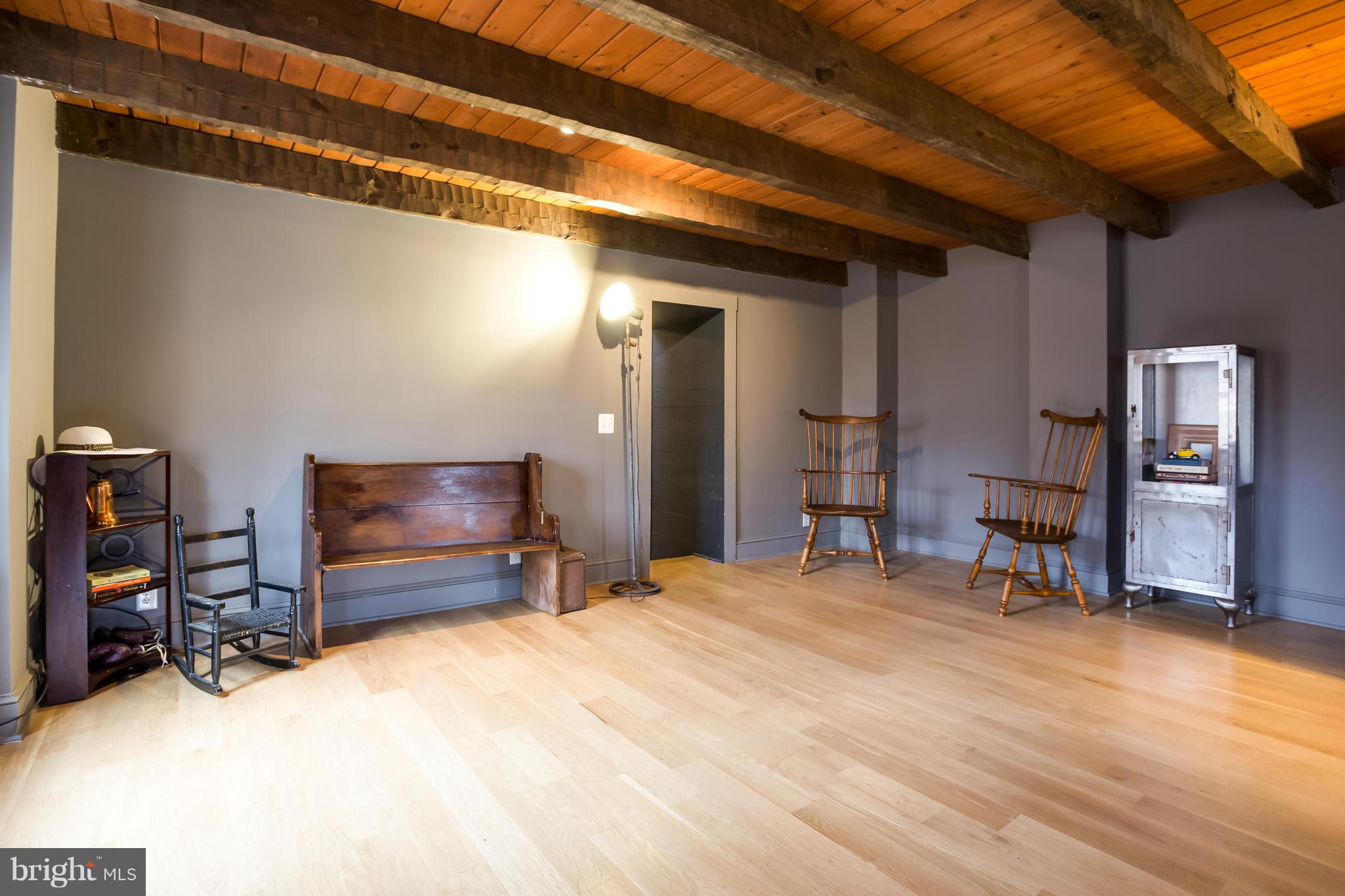 THE PLAINS - Residential