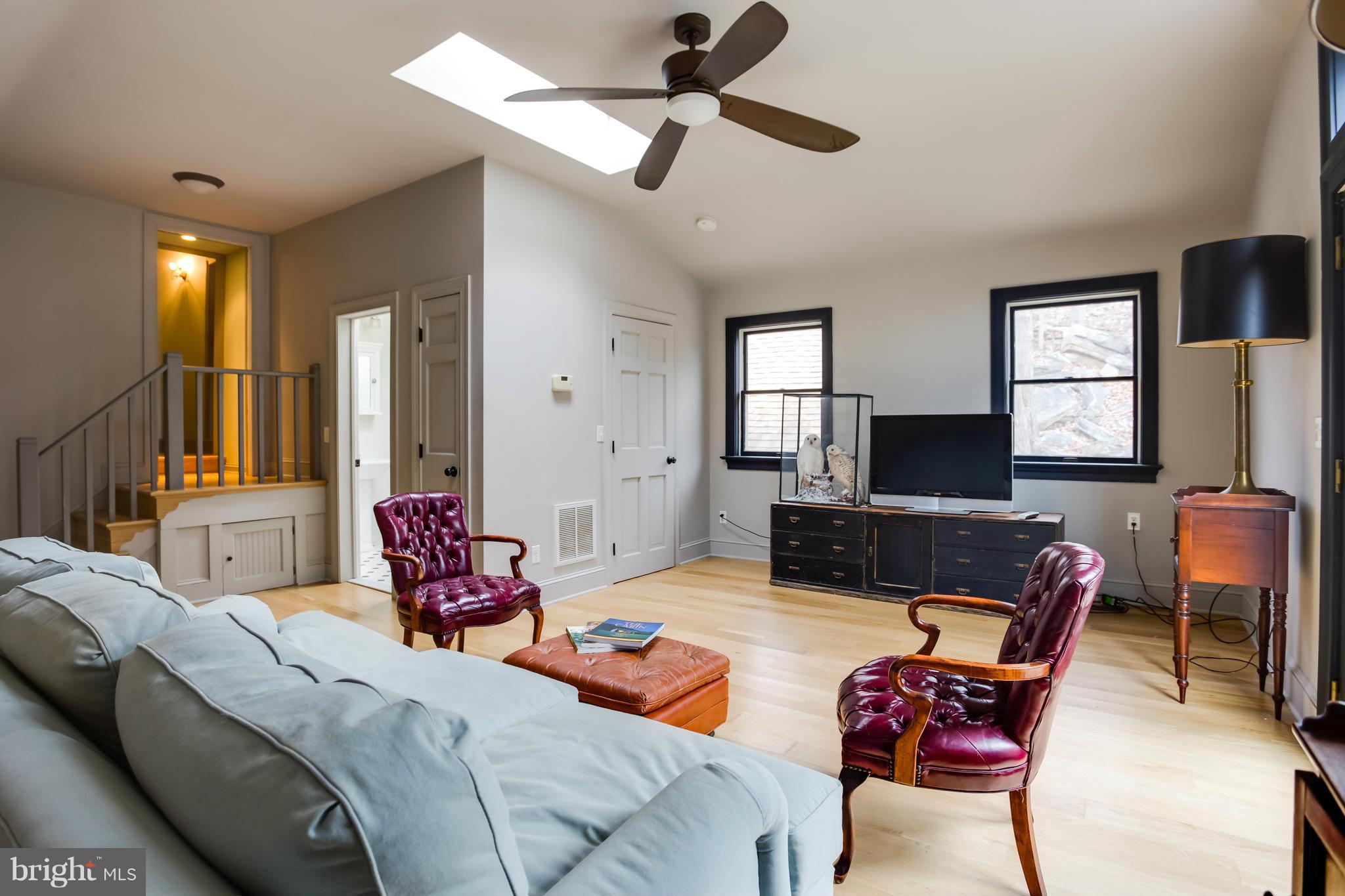 THE PLAINS - Residential