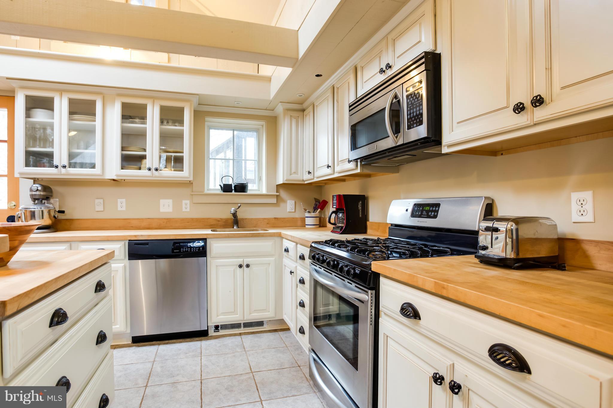 THE PLAINS - Residential