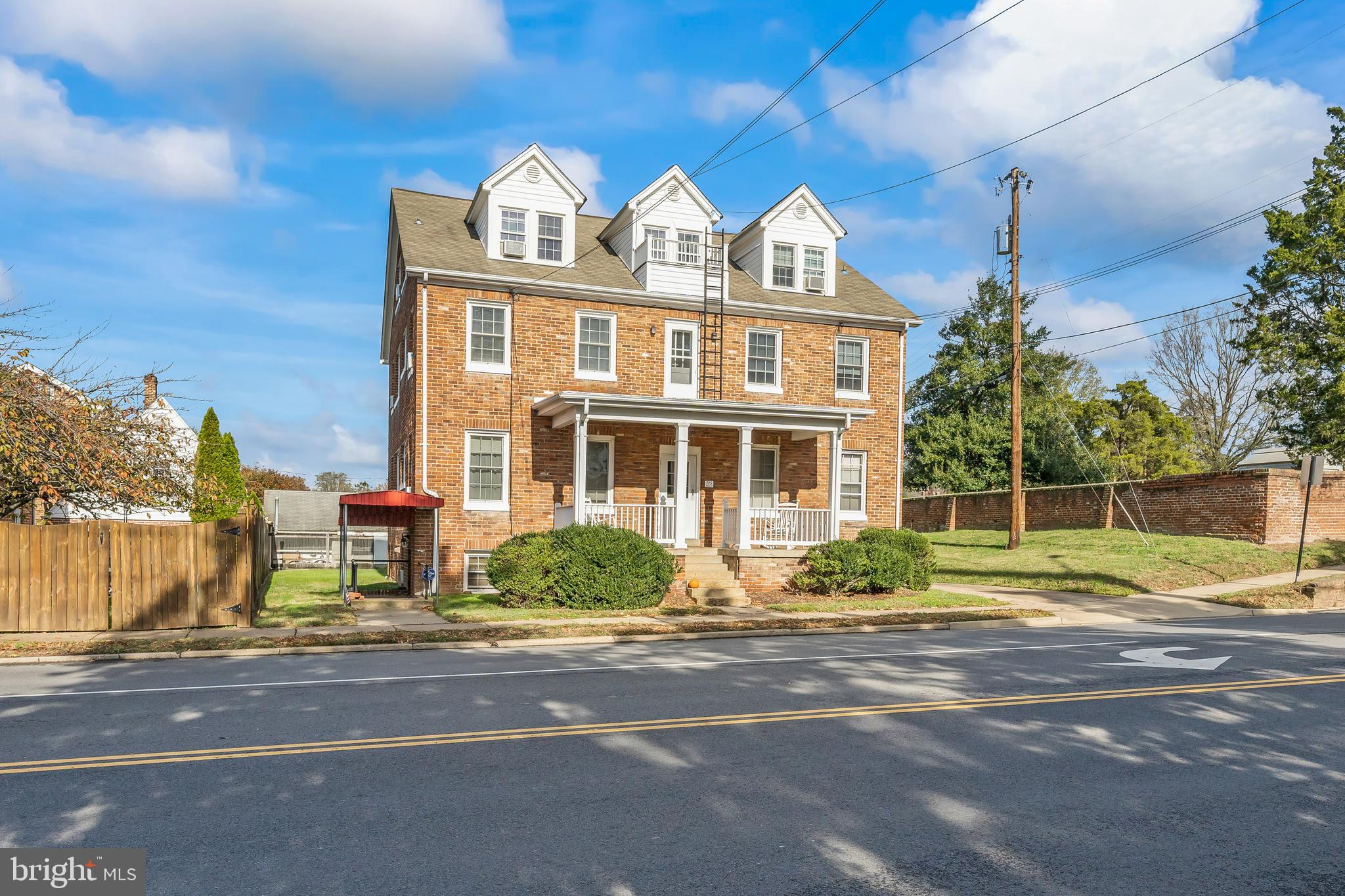 715 WILLIAM STREET 4