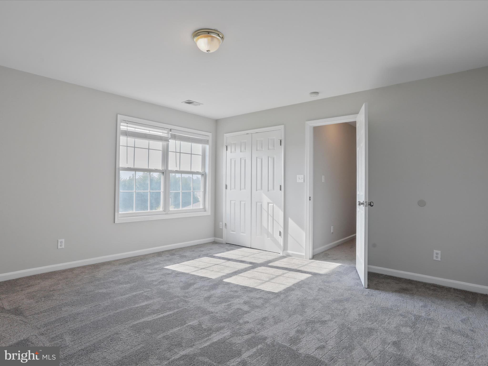 APPLE KNOLLS ESTATES - Residential