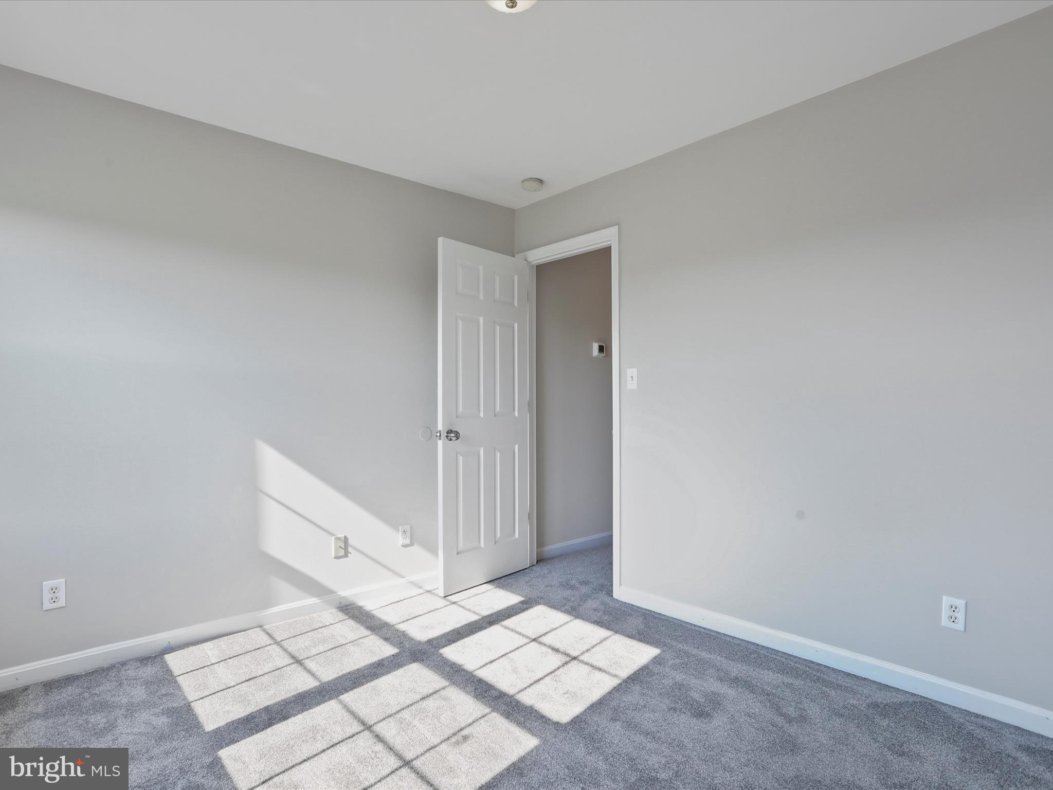 APPLE KNOLLS ESTATES - Residential