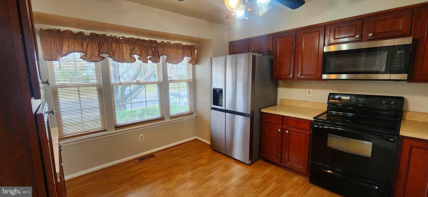 OAKHURST - Residential Lease