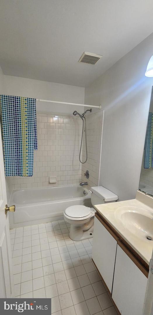 OAKHURST - Residential Lease