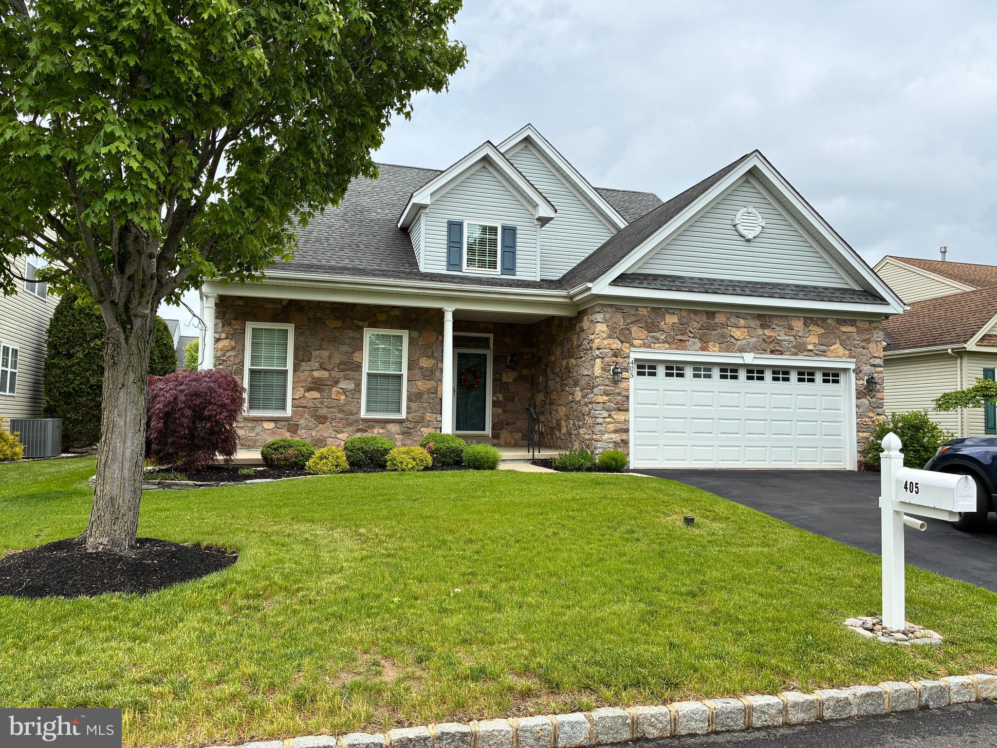 LEGACY OAKS - Residential