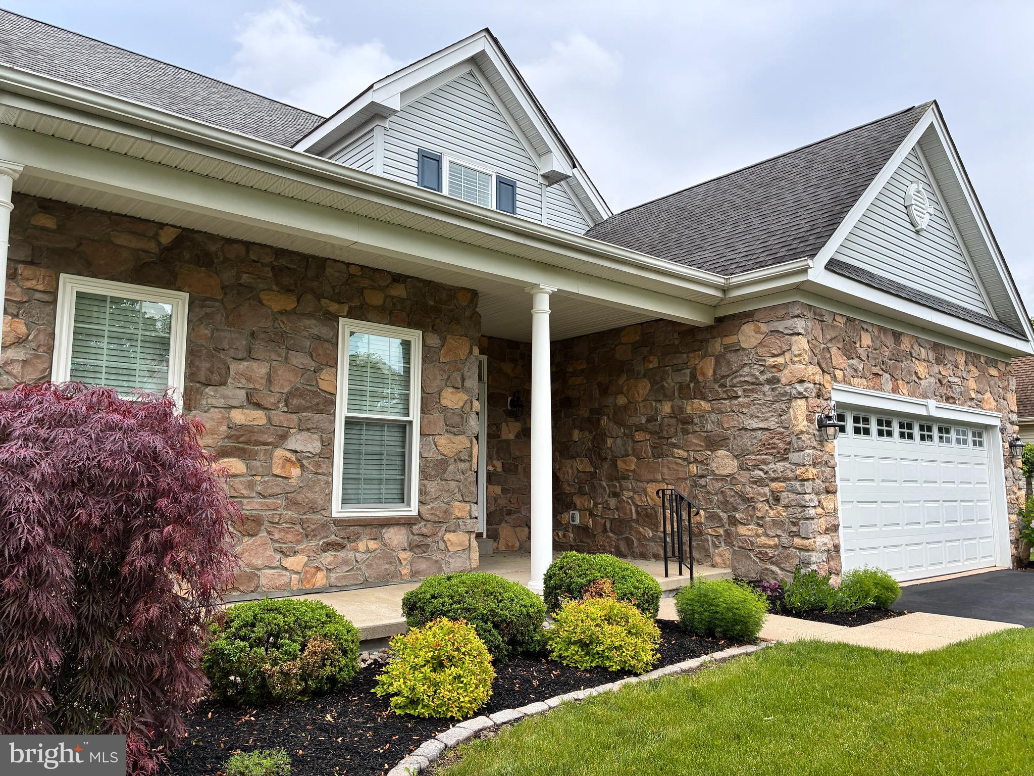 405 HOMESTEAD CIRCLE