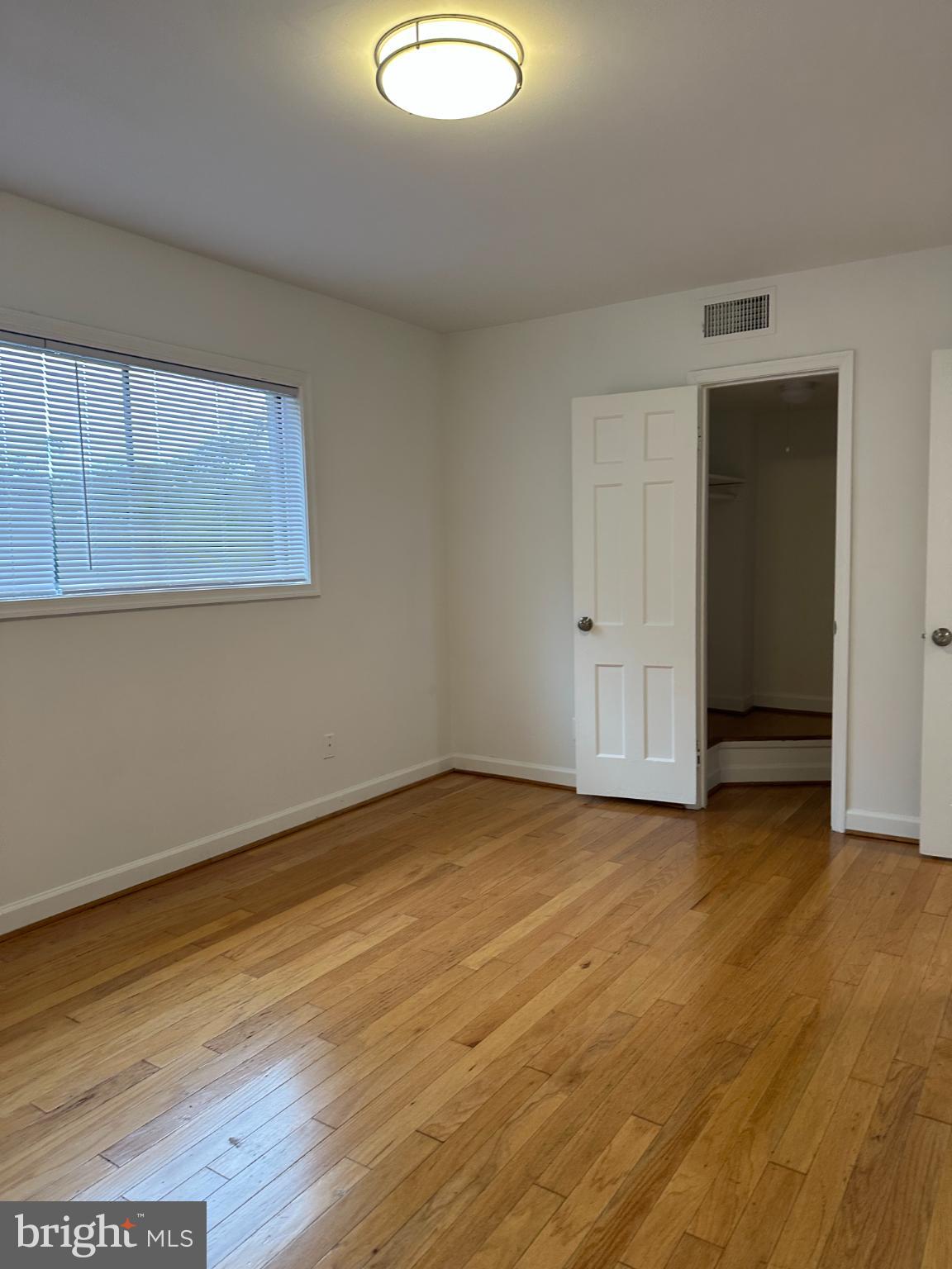 AMERICANA FAIRFAX - Residential Lease