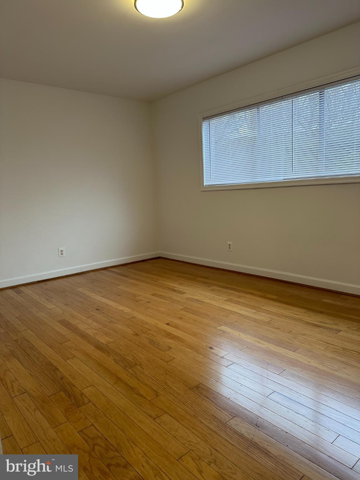 AMERICANA FAIRFAX - Residential Lease