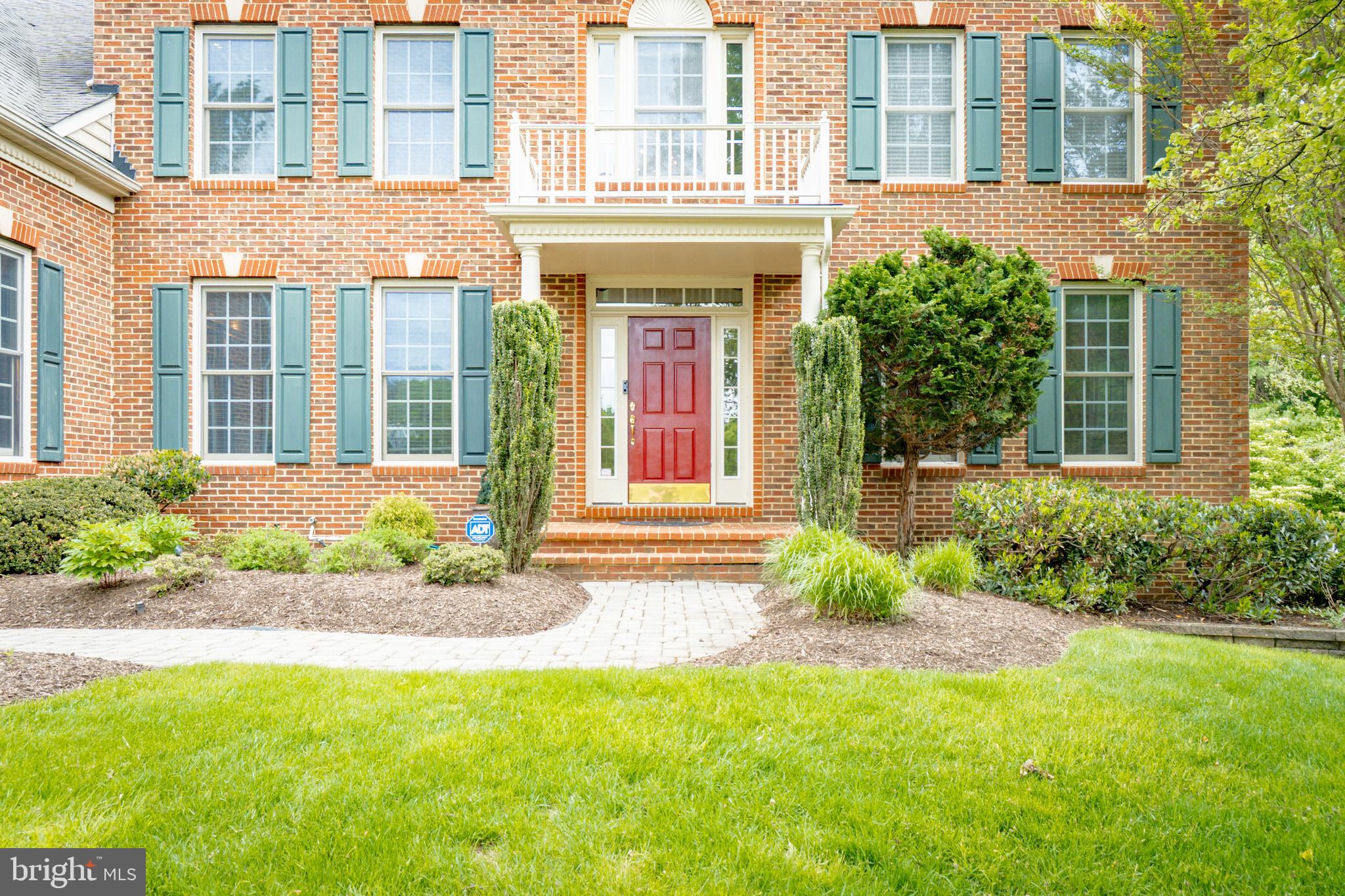 500 WHITHORN COURT