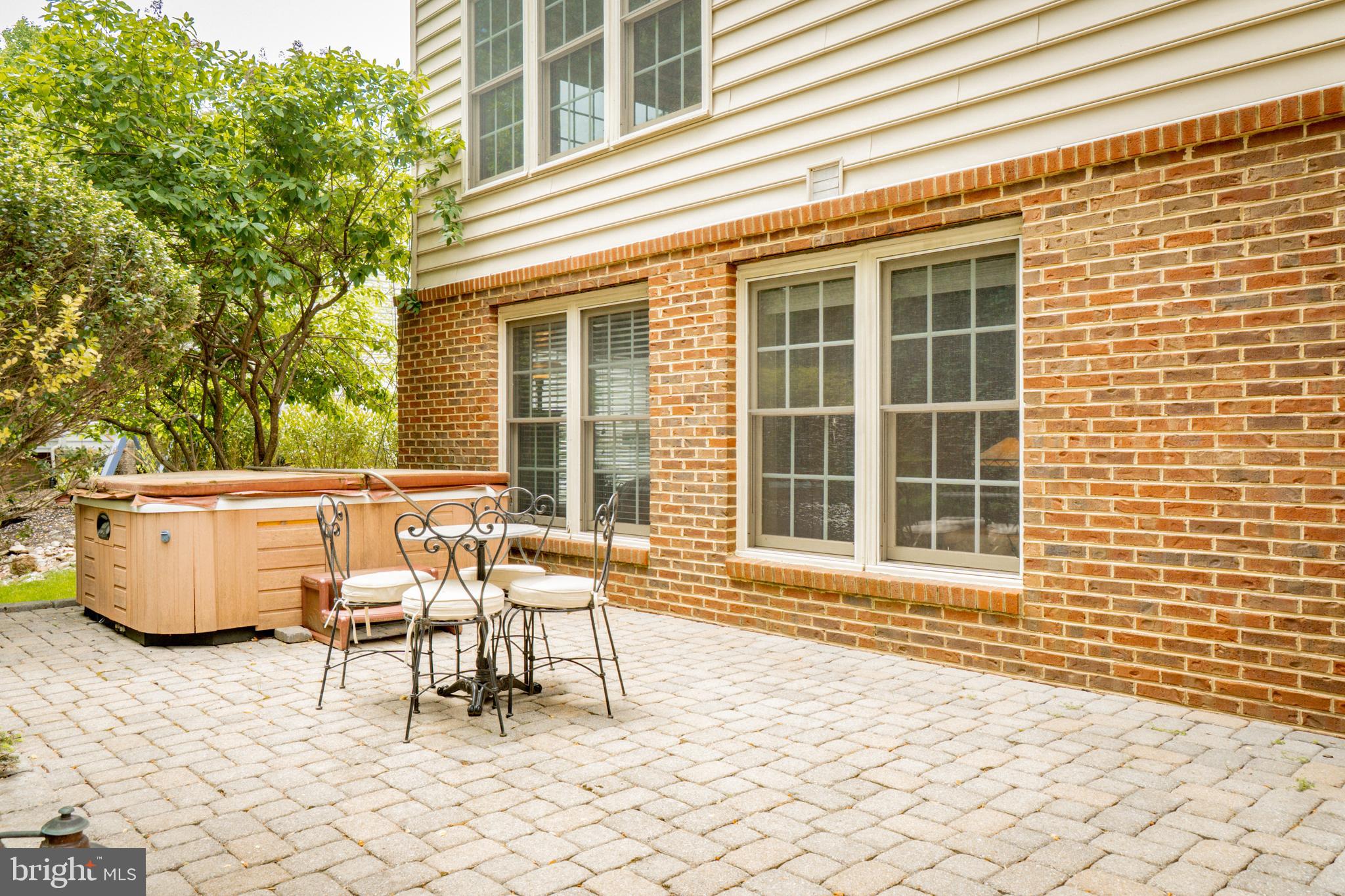 JENIFER RIDGE - Residential