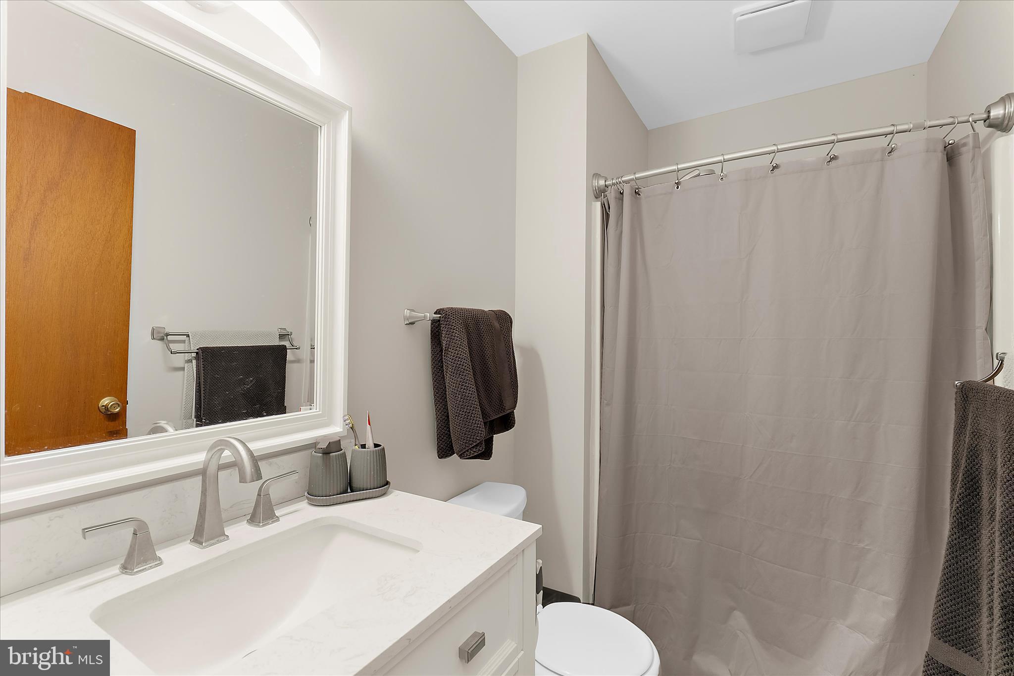 FLAG HARBOR HEIGHTS - Residential