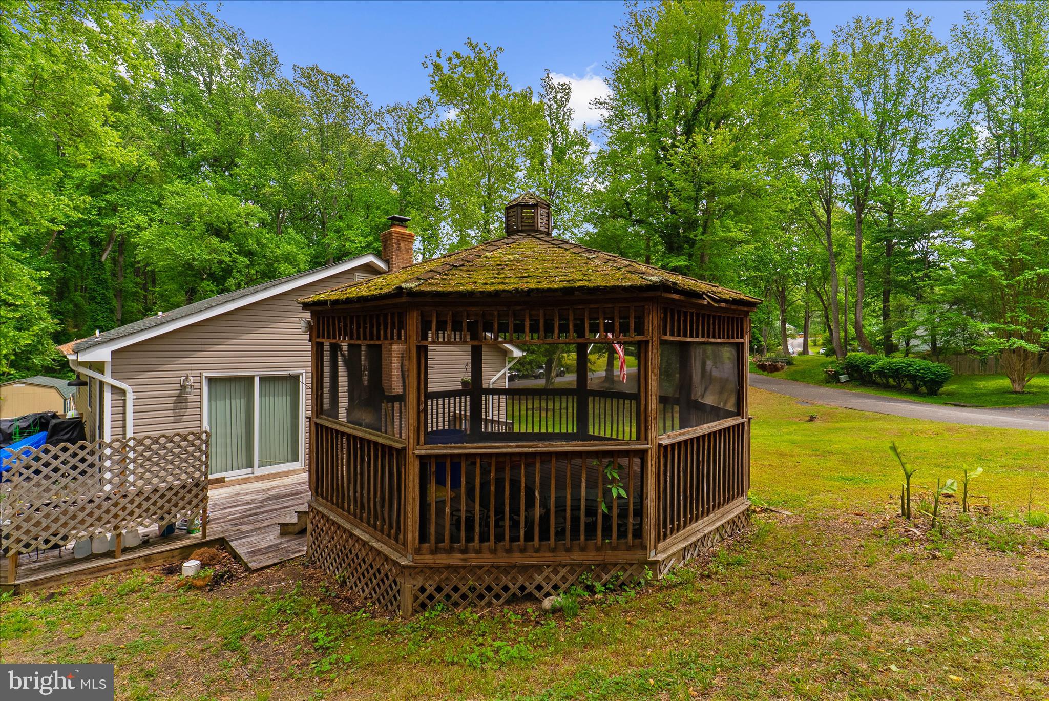FLAG HARBOR HEIGHTS - Residential