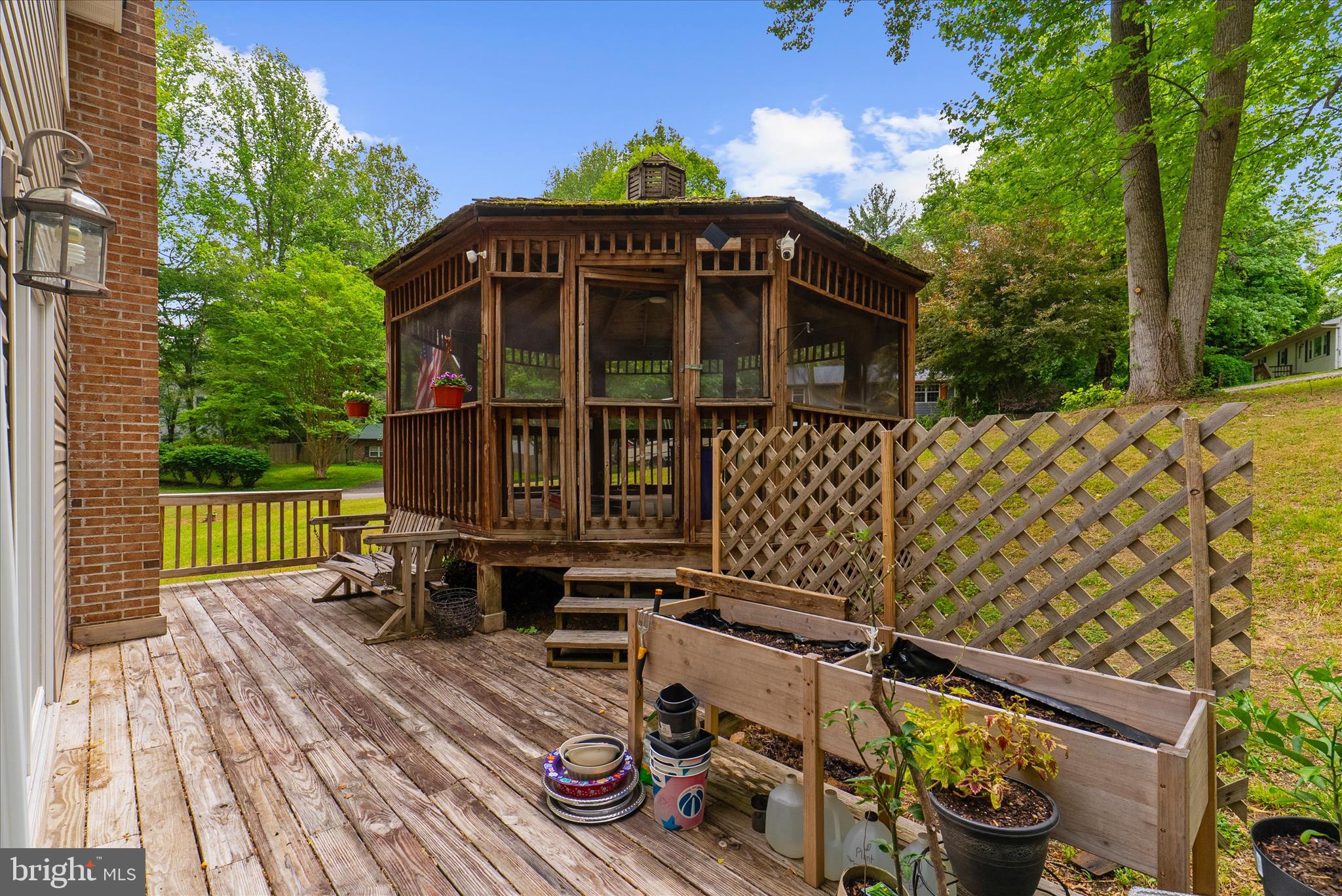 FLAG HARBOR HEIGHTS - Residential