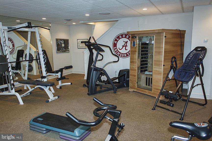 LANCASTER COUNTRY CLUB - Residential