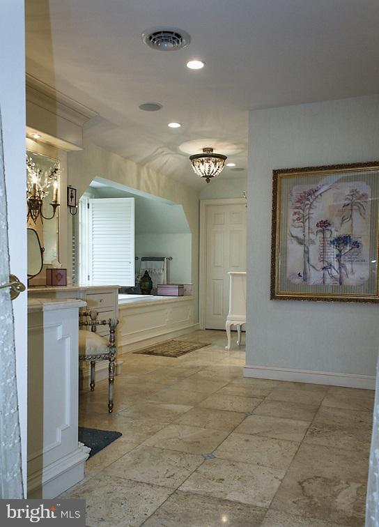 LANCASTER COUNTRY CLUB - Residential