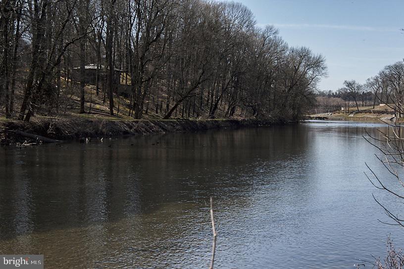 LANCASTER COUNTRY CLUB - Residential