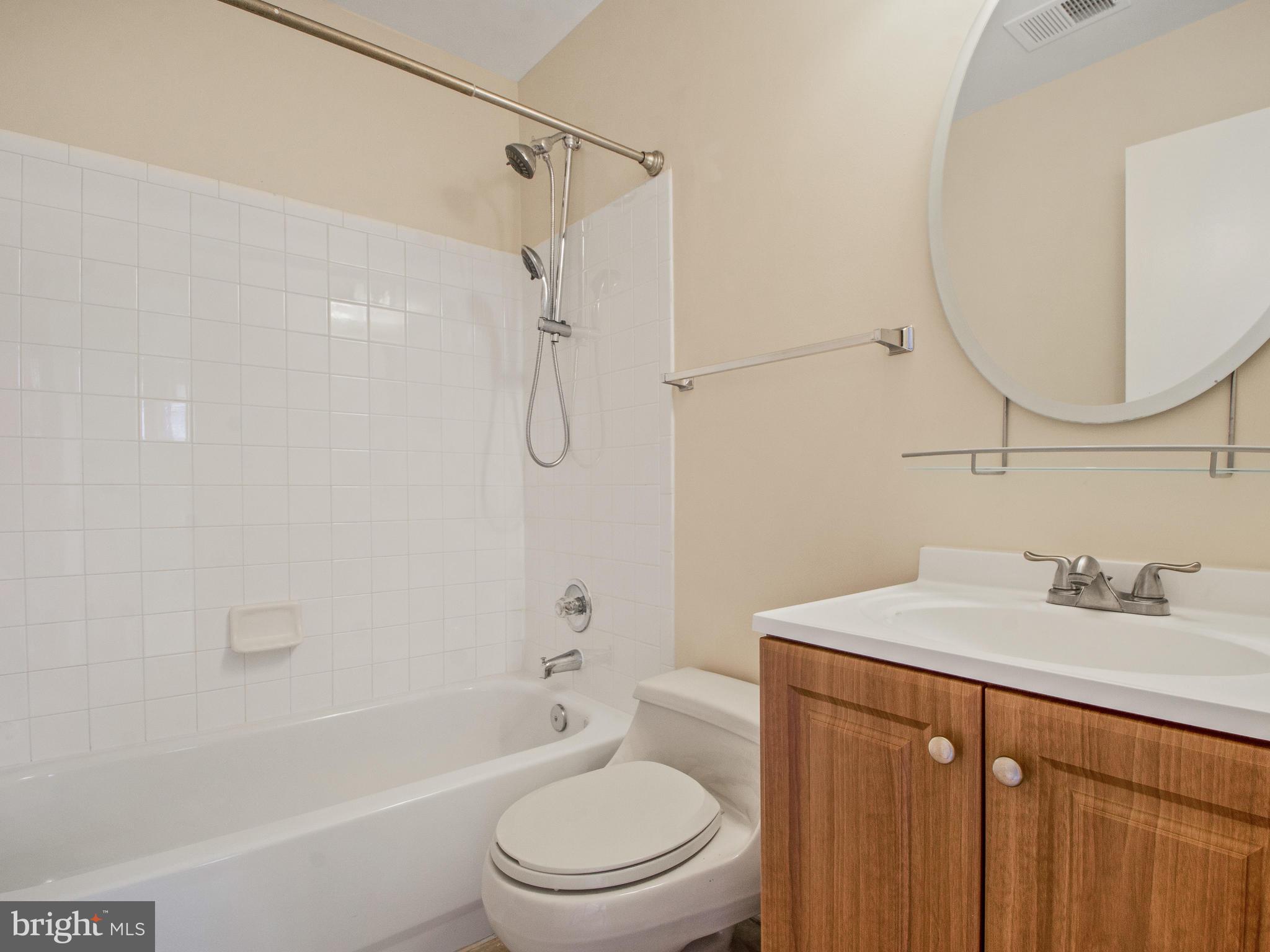 WILLOWS OF POTOMAC - Residential