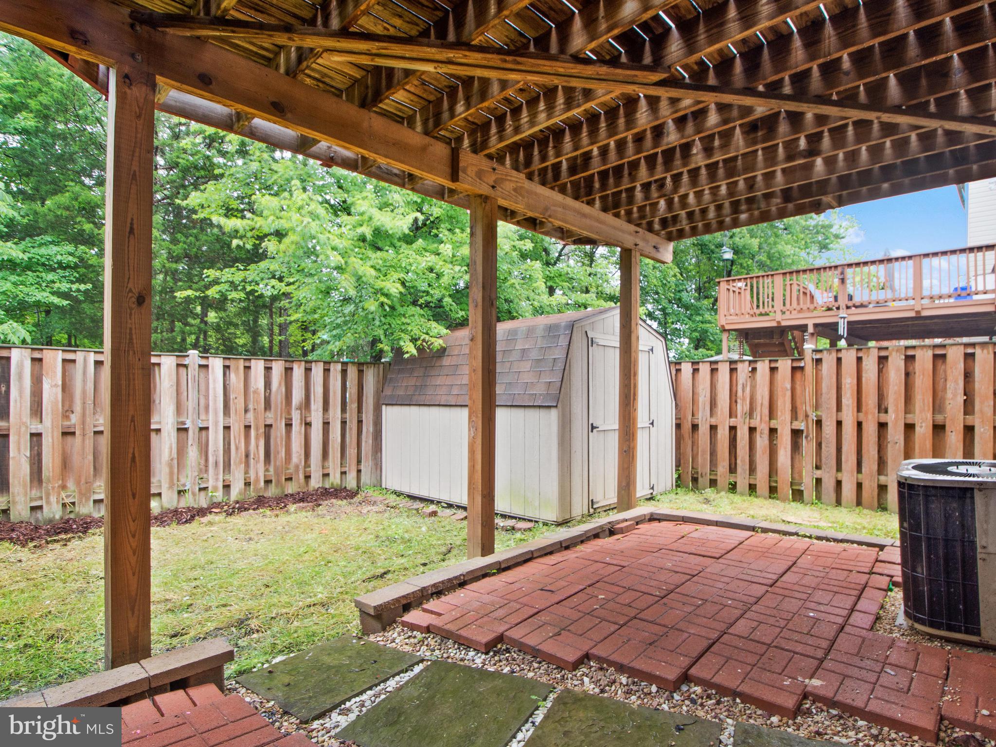 WILLOWS OF POTOMAC - Residential