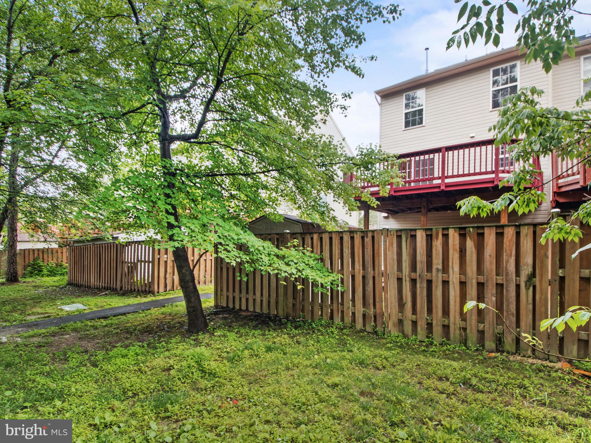 WILLOWS OF POTOMAC - Residential