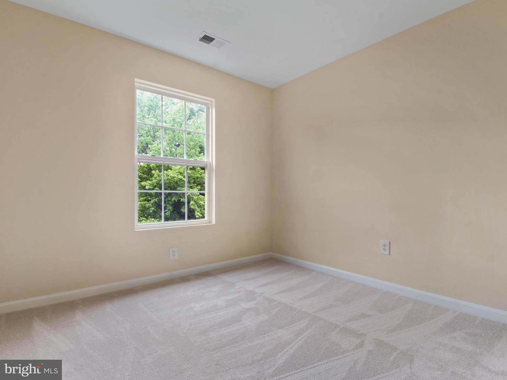 WILLOWS OF POTOMAC - Residential