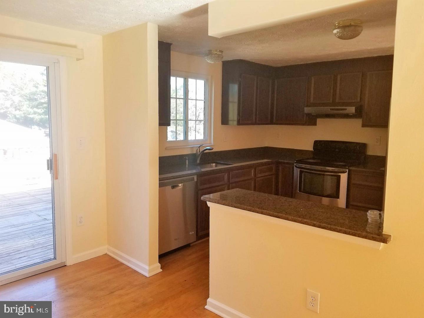 WEST OX CLUSTER - Residential Lease