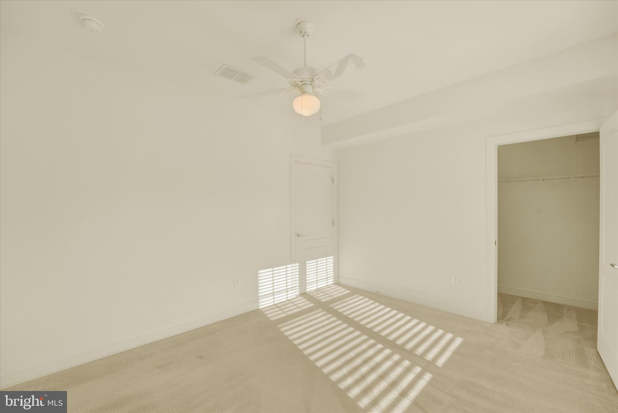 VILLAGE OF FOUNTAINVIEW - Residential