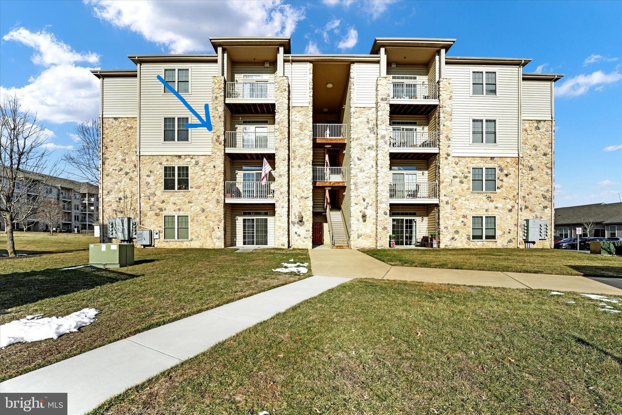 VILLAGE OF FOUNTAINVIEW - Residential