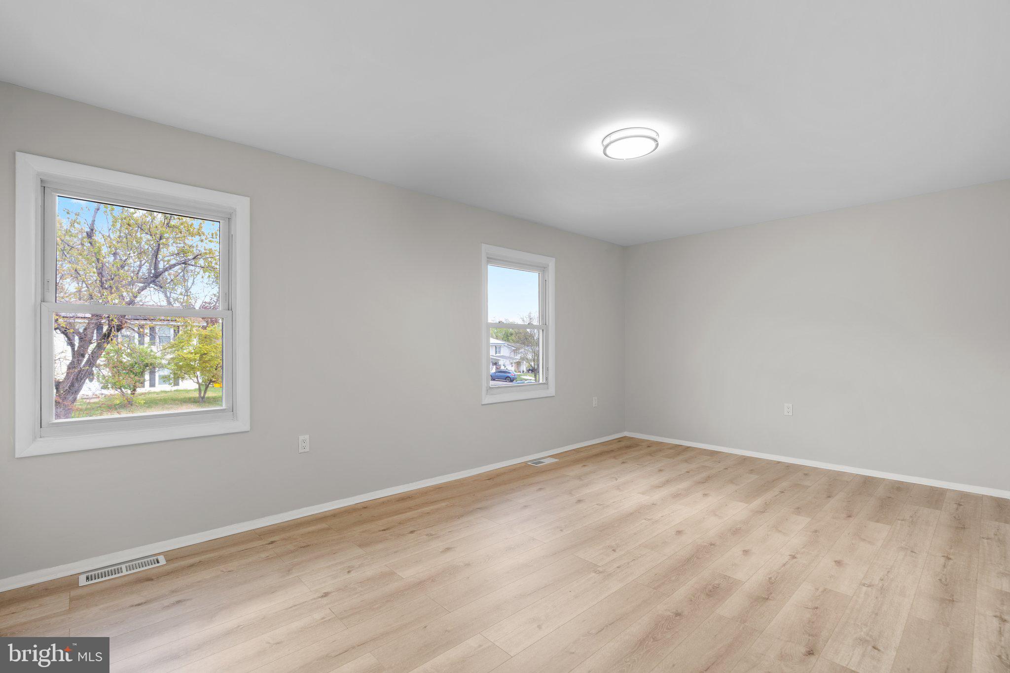 THE PROVINCES - Residential