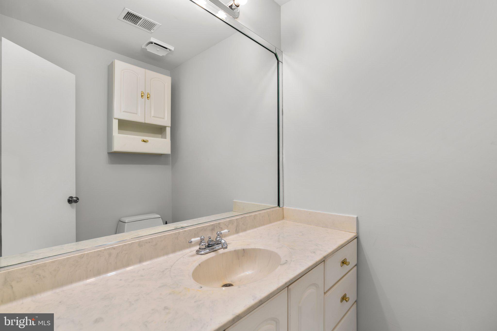 THE PROVINCES - Residential