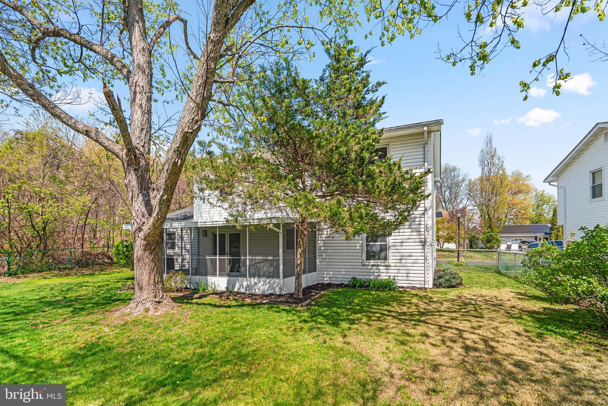 THE PROVINCES - Residential