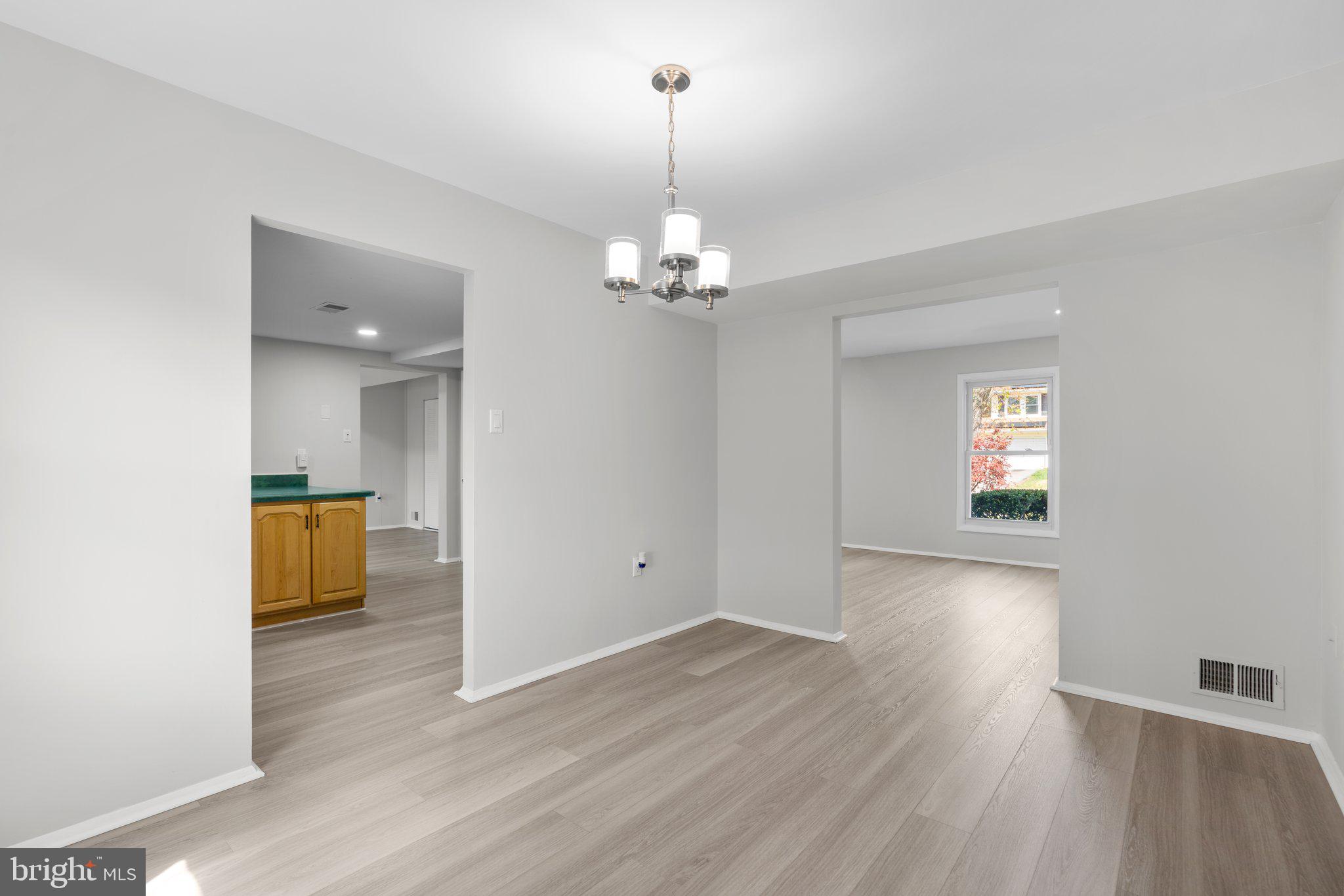 THE PROVINCES - Residential