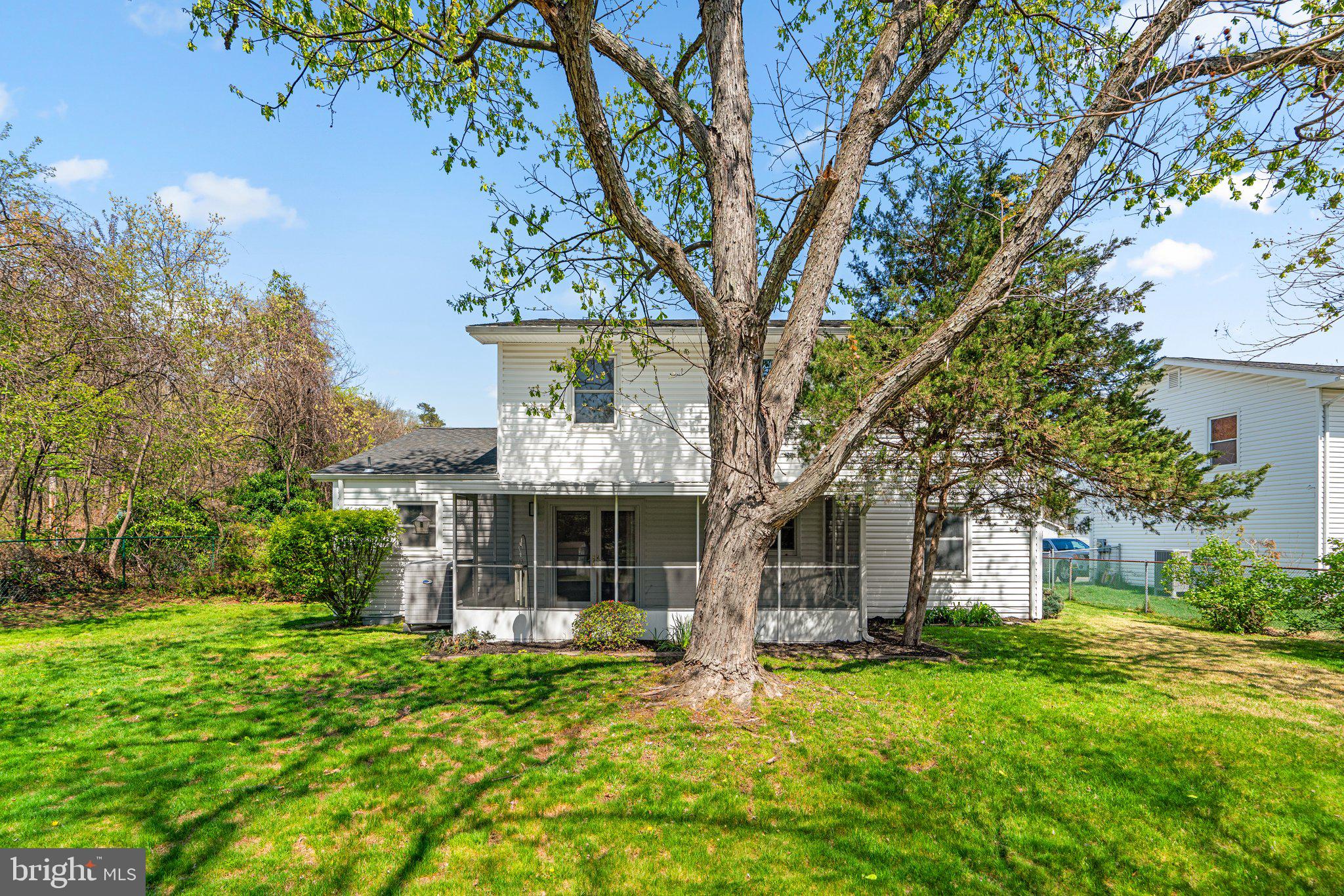 THE PROVINCES - Residential