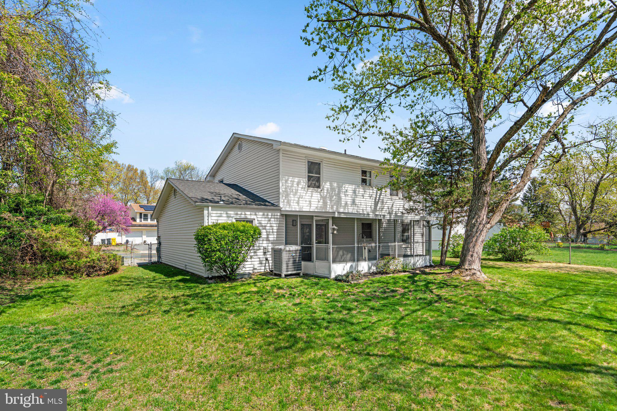 THE PROVINCES - Residential