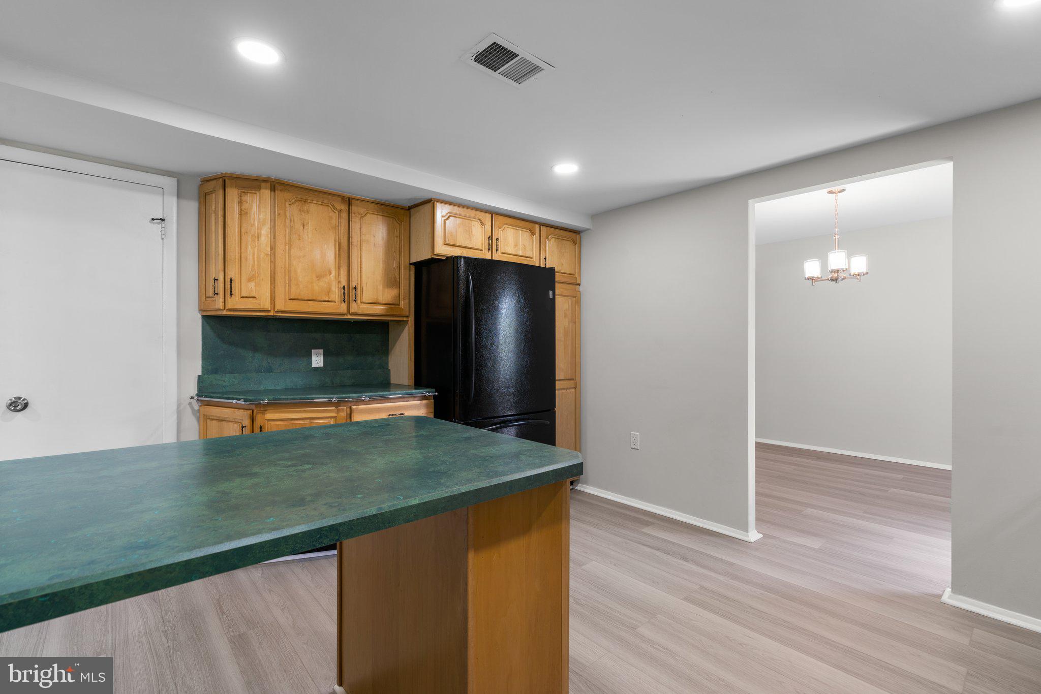 THE PROVINCES - Residential