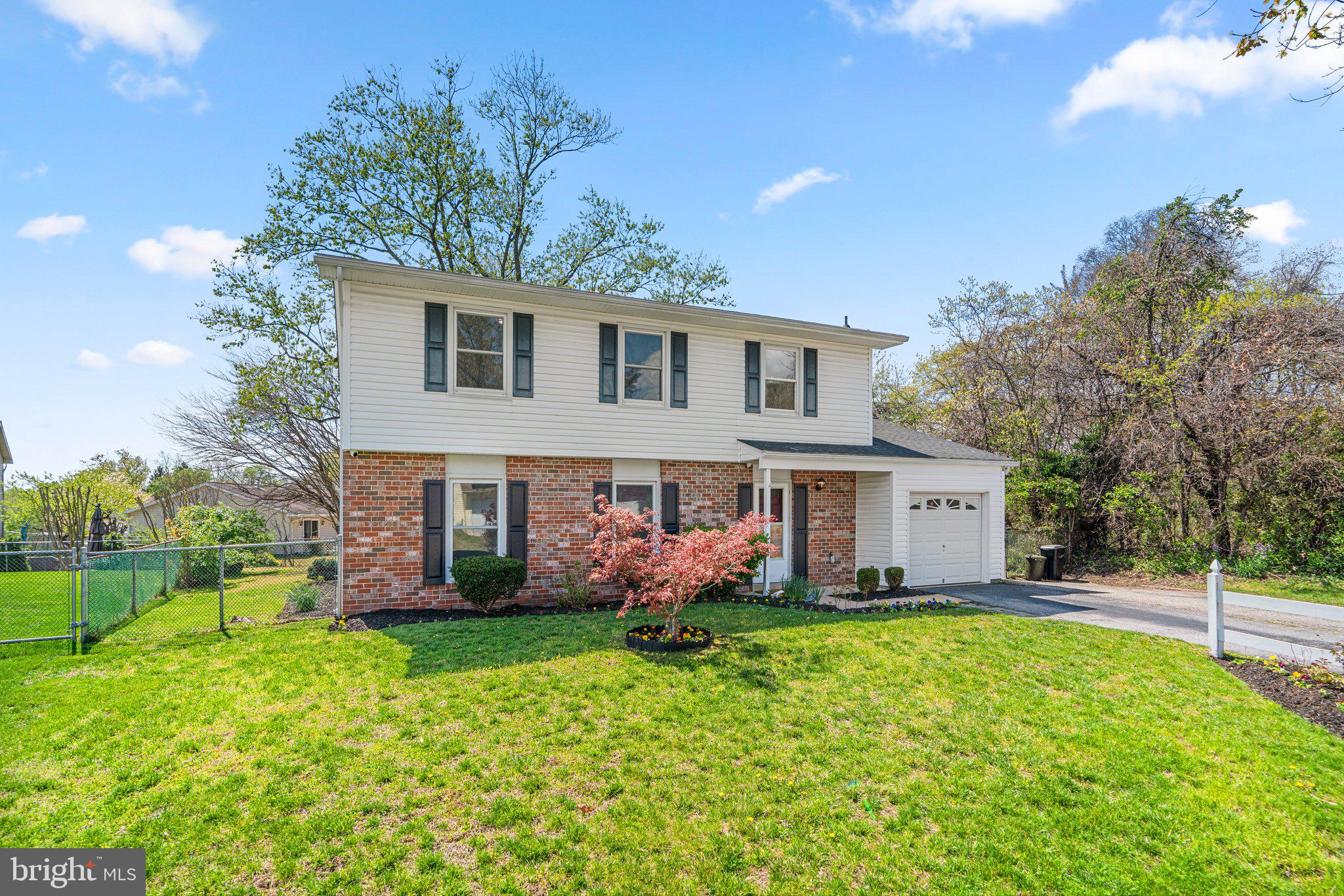 THE PROVINCES - Residential