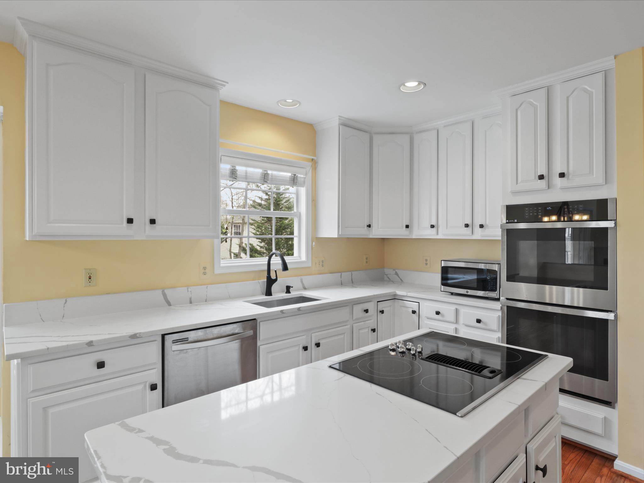 BRIDLEWOOD - Residential