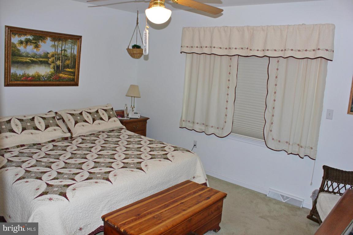 SPRINGFIELD RIDGE - Residential