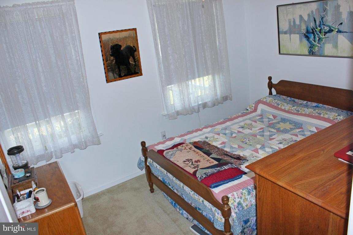 SPRINGFIELD RIDGE - Residential
