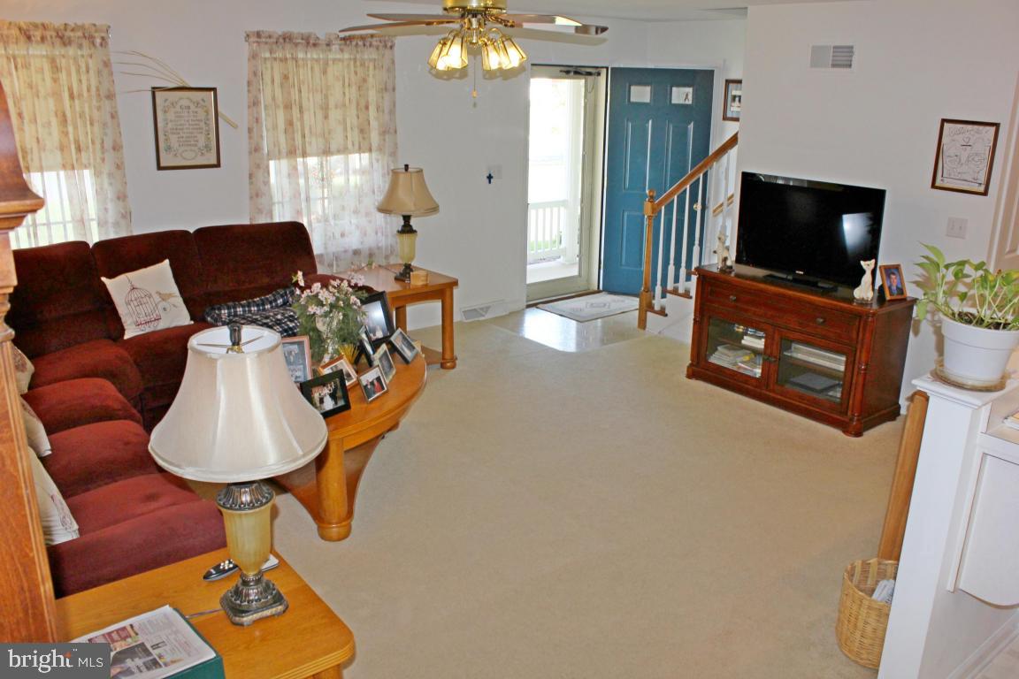 SPRINGFIELD RIDGE - Residential