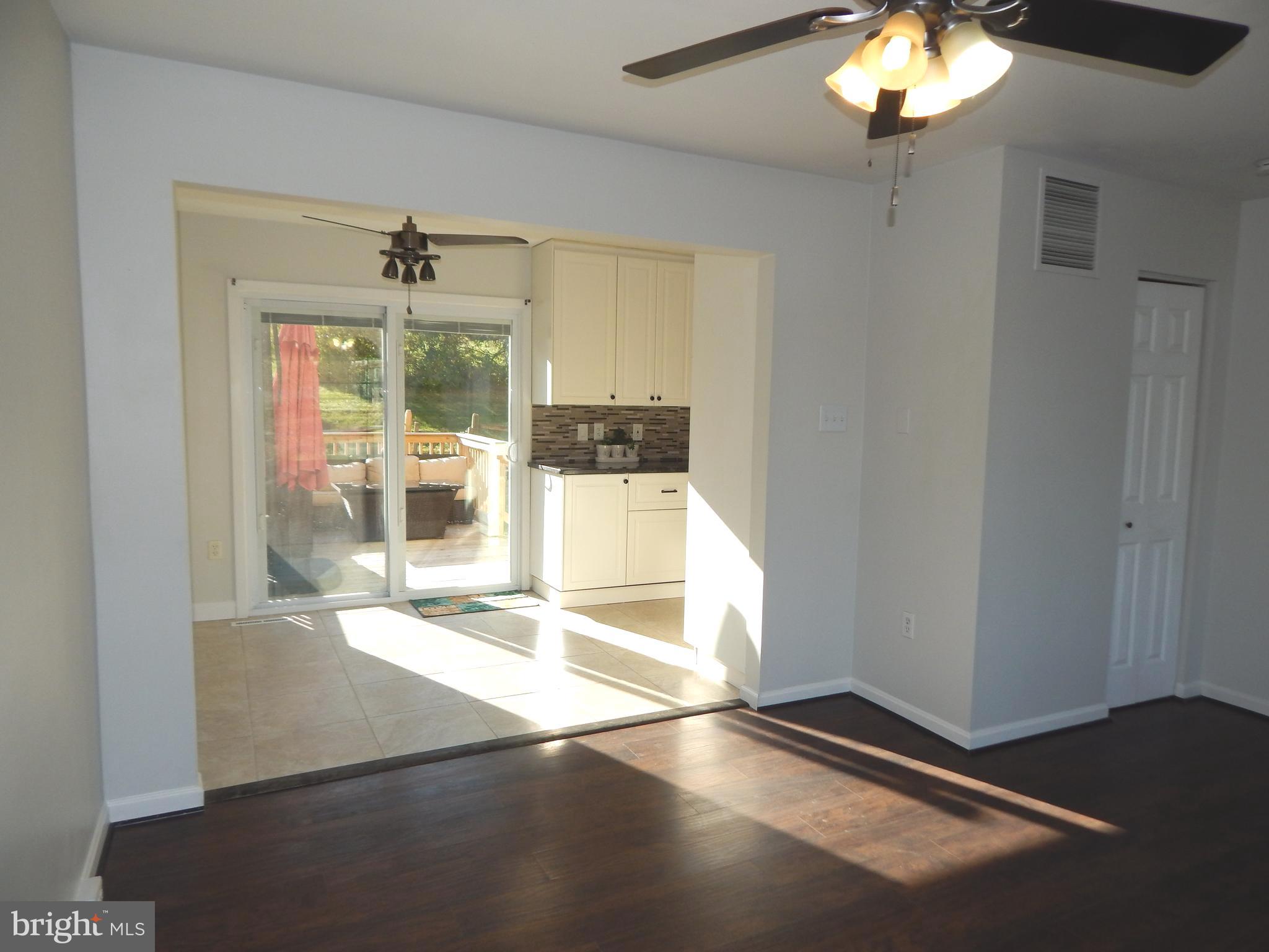 VILLAS LAKE ANITA LOUISE - Residential