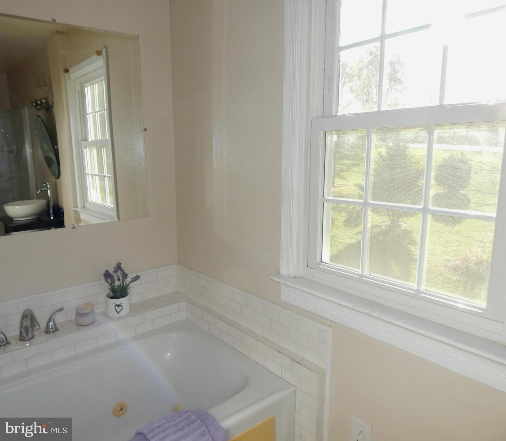 VILLAS LAKE ANITA LOUISE - Residential