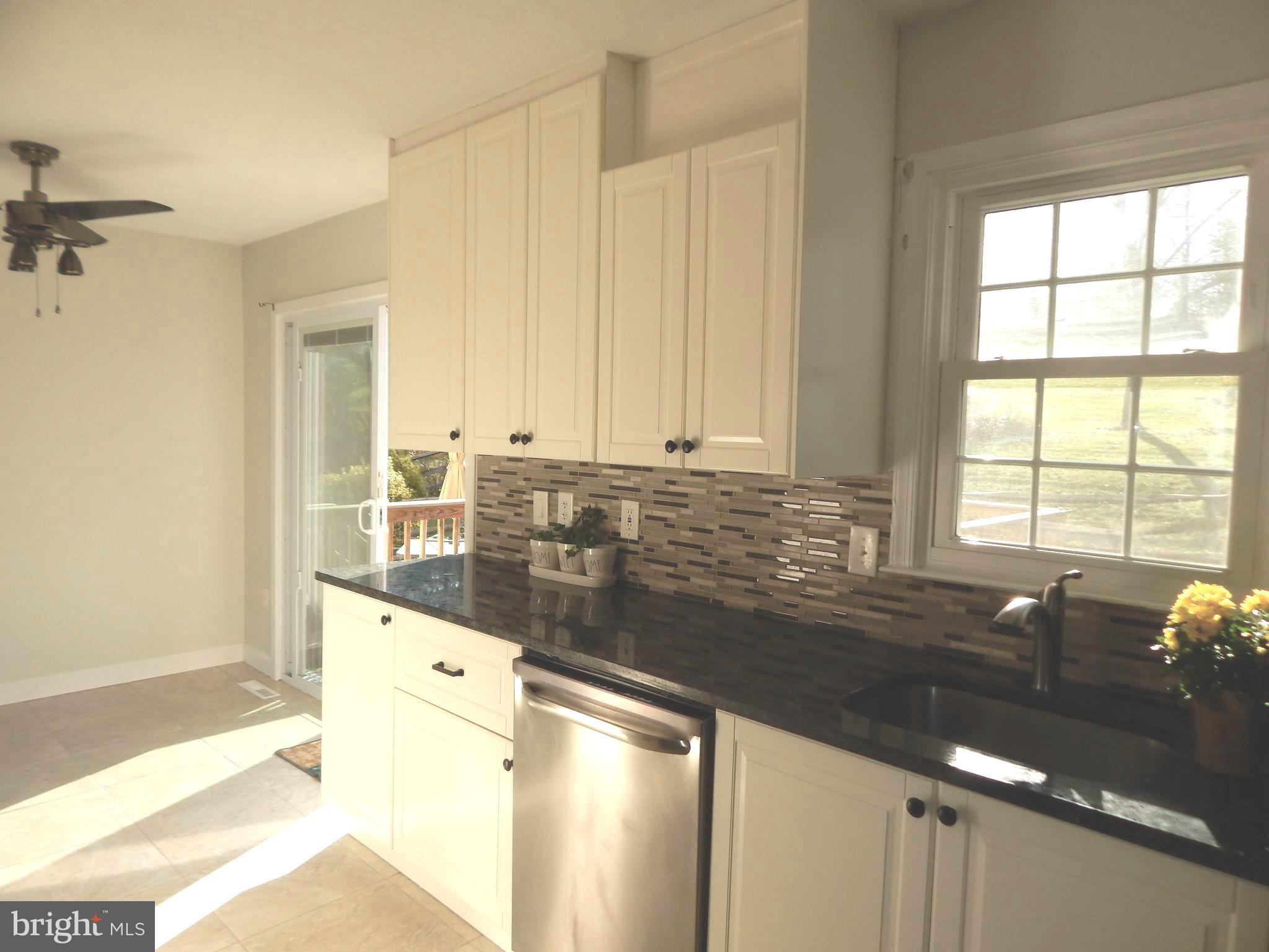 VILLAS LAKE ANITA LOUISE - Residential