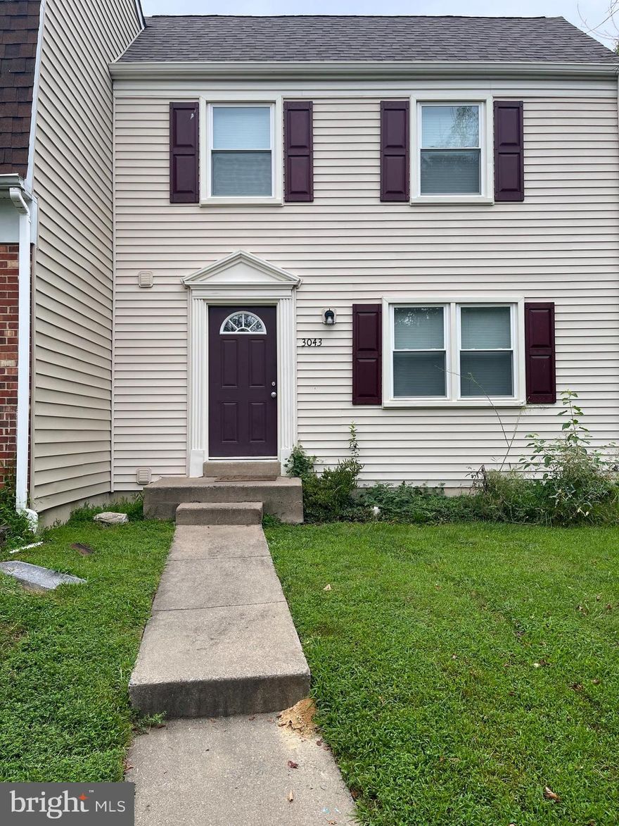 Remodeled property with upgrades throughout including windows, most flooring, kitchen - w/stainless, granite, ceramic in all baths - paver patio, fenced back yard. light fixtures, doors. Just need a new owner to call it home. First floor is all hardwood, carpet on the second floor and laminate in the lower level.
Located near shopping plaza, close to restaurants, Lee Highway,  Fair Oaks Mall and more!
1 assigned parking included. Additional unassigned spots available, no permit needed.