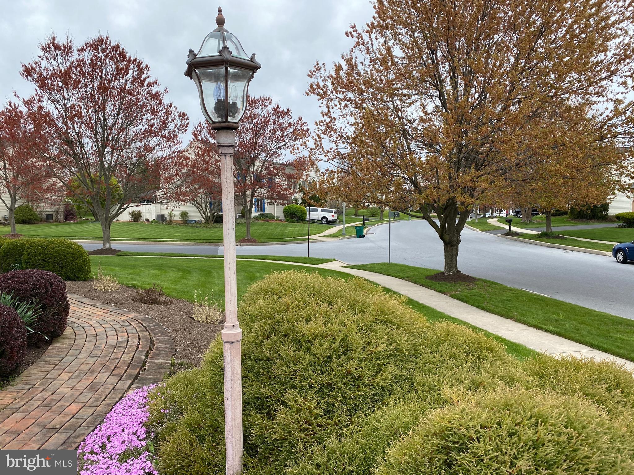 SOUTHPOINT COMMONS - Residential Lease