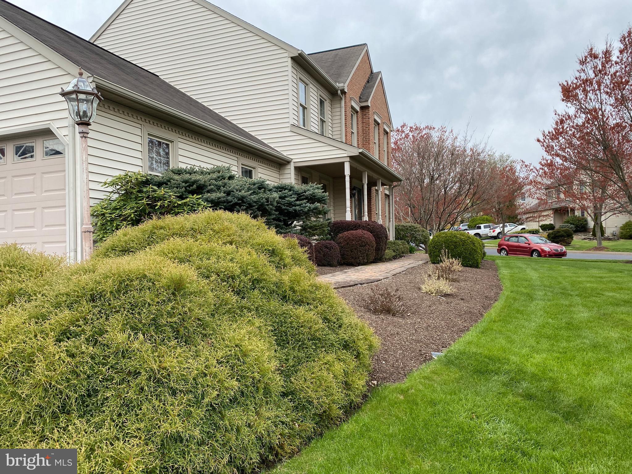 SOUTHPOINT COMMONS - Residential Lease