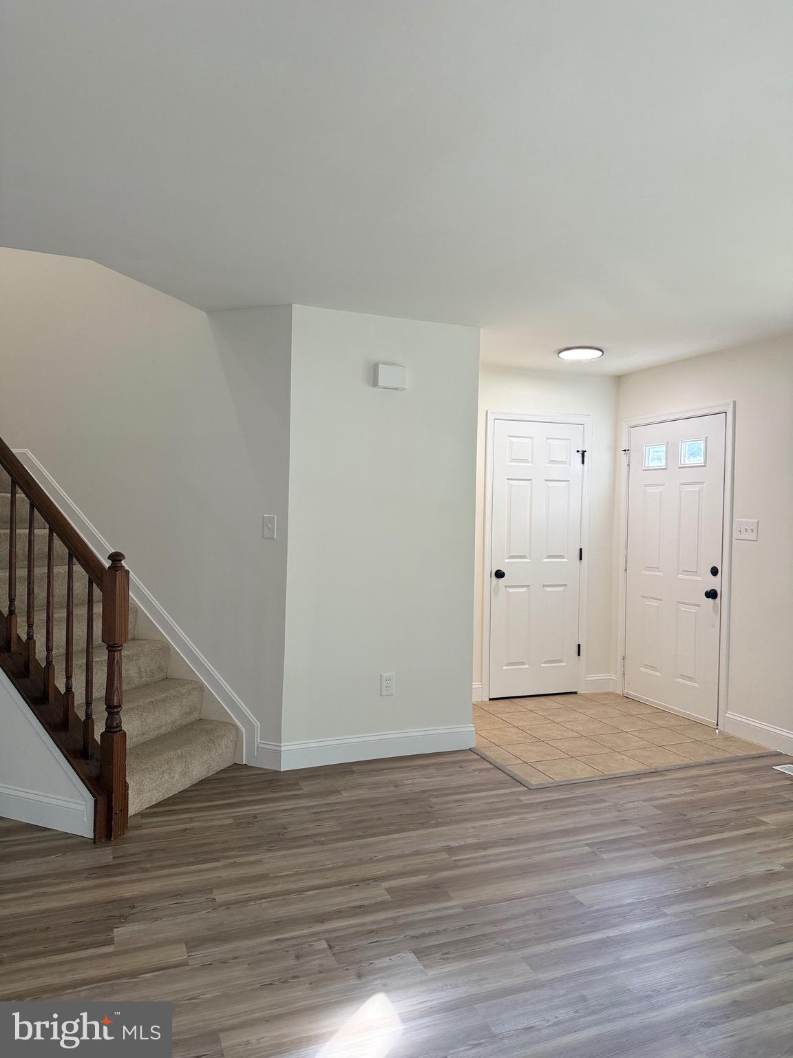 9121 RIDGEFIELD LANE