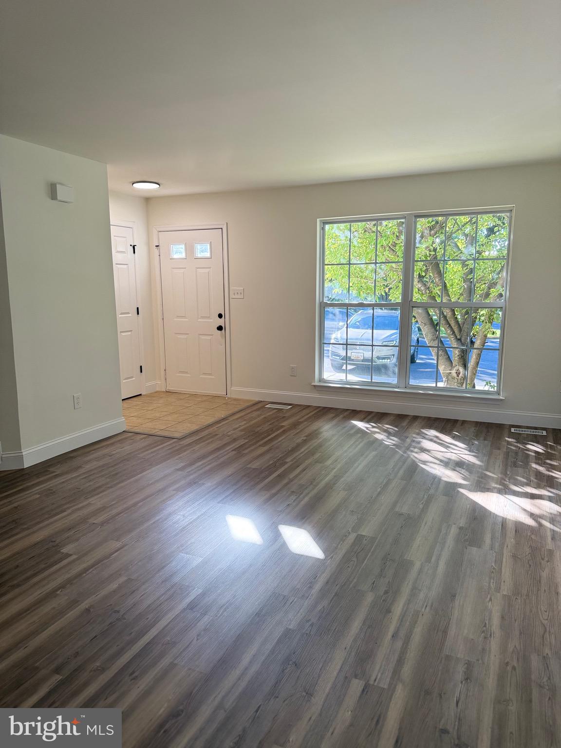 9121 RIDGEFIELD LANE