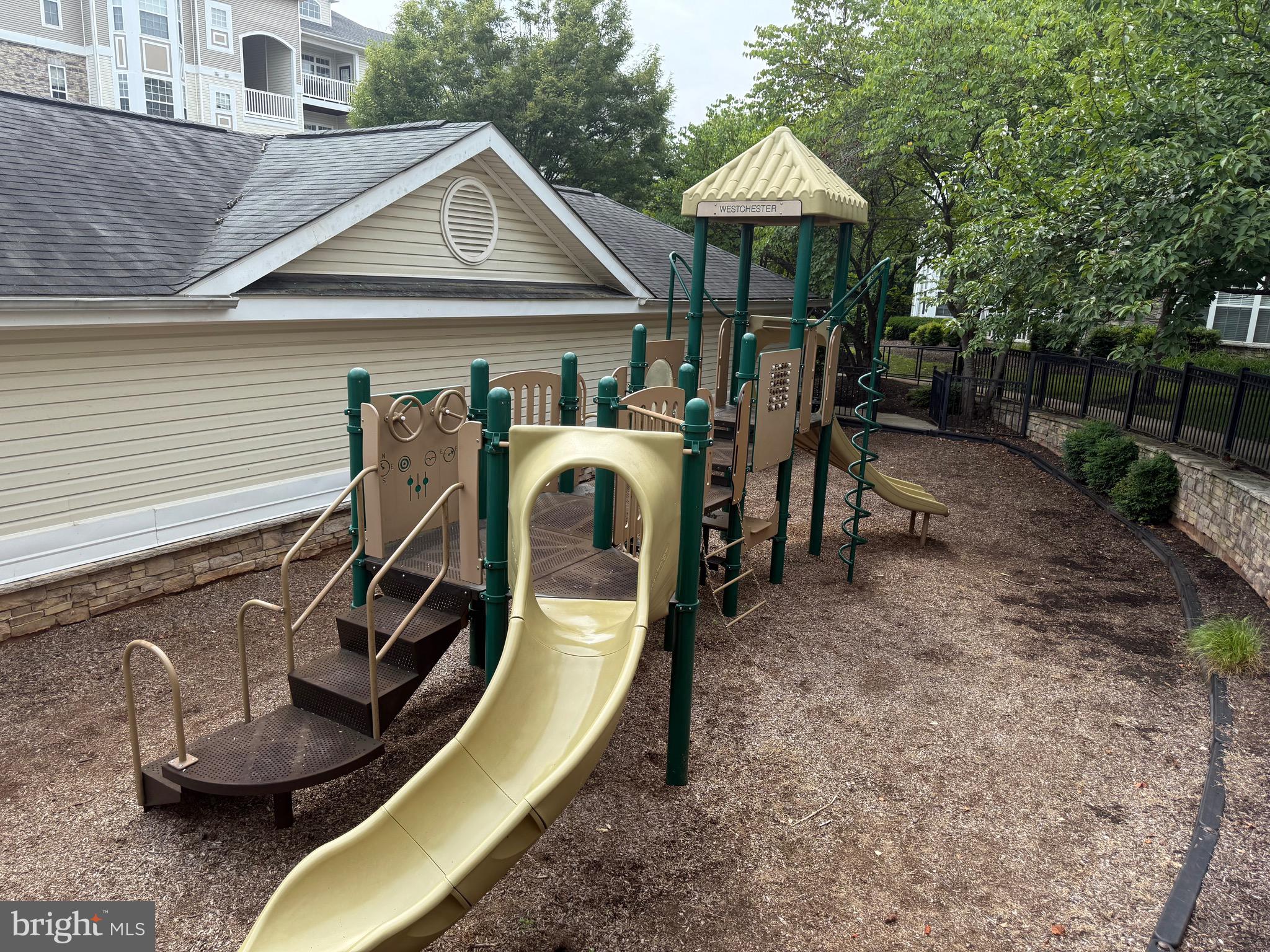 WESTCHESTER AT STRATFORD - Residential