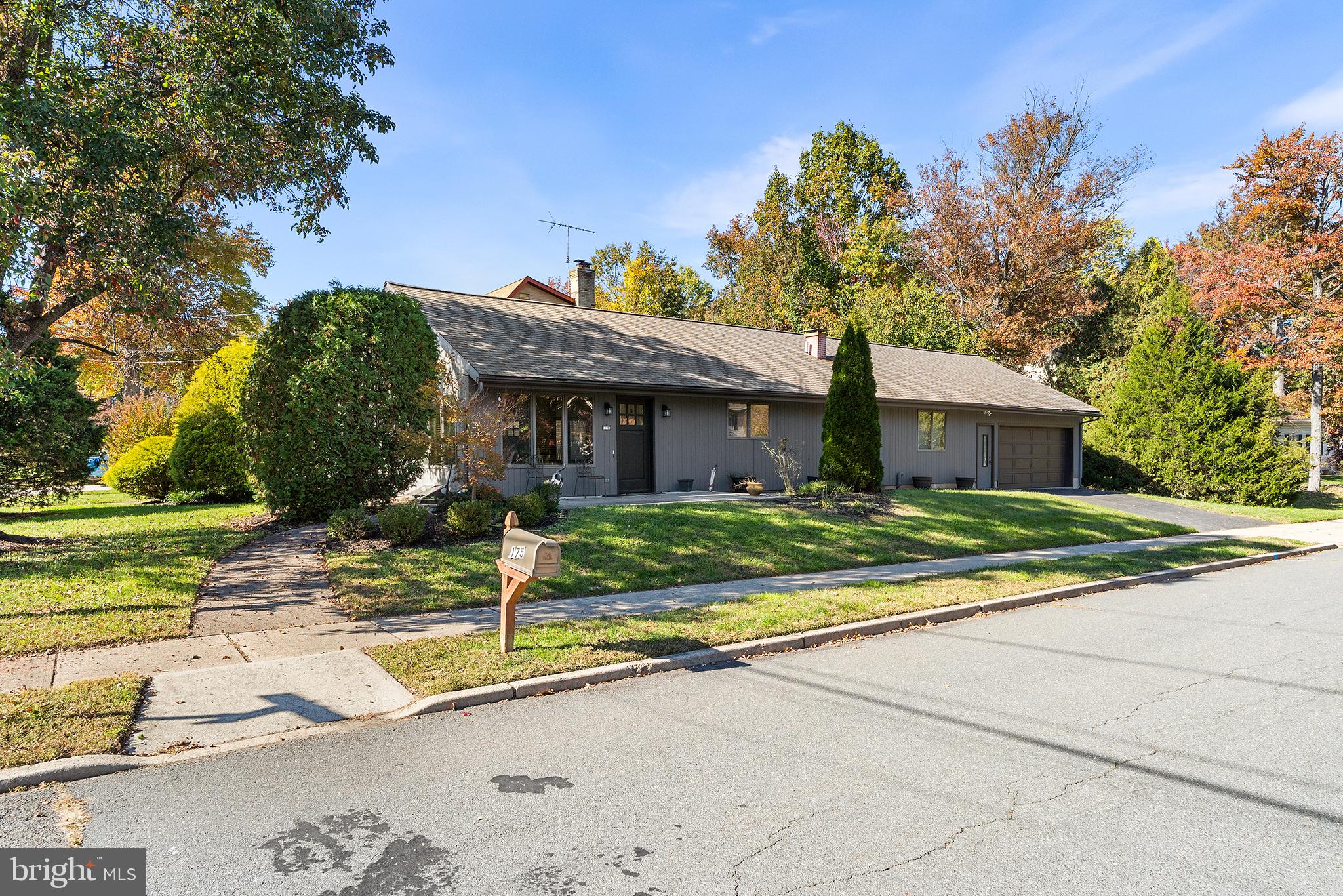 175 FOCH AVENUE